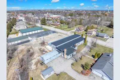 310 S 10th St, Oostburg, WI 53070 - Photo 5