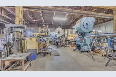 310 S 10th St, Oostburg, WI 53070 - Photo 21