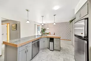 2138 Edgewood Dr, Grafton, WI 53024 - Photo 11