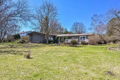 2138  Edgewood Dr, Grafton, WI 53024 - Photo 31