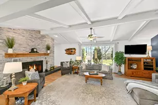 2138 Edgewood Dr, Grafton, WI 53024 - Photo 5