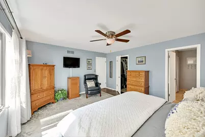 2138  Edgewood Dr, Grafton, WI 53024 - Photo 21