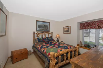 6423  Anforest Ln, Racine, WI 53406 - Photo 17