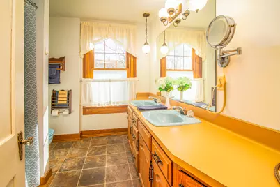 610  Clyman St, Watertown, WI 53094 - Photo 37