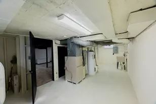 1425 E Van Beck Ave, Milwaukee, WI 53207 - Photo 23