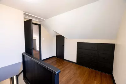 1425 E Van Beck Ave, Milwaukee, WI 53207 - Photo 17