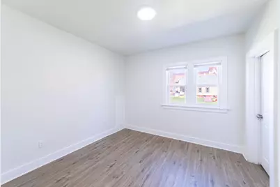 2937 N 11th St, Milwaukee, WI 53206 - Photo 9