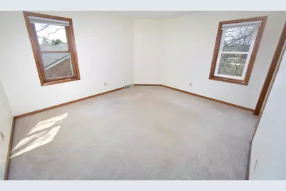 4445 S Longview Dr, New Berlin, WI 53151 - Photo 15