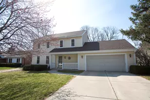 4445 S Longview Dr, New Berlin, WI 53151 - Photo 25