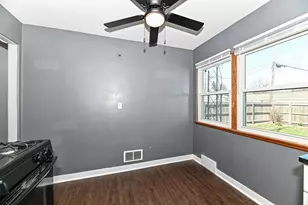 1910 Washington Rd, Kenosha, WI 53140 - Photo 15