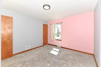 1910  Washington Rd, Kenosha, WI 53140 - Photo 21