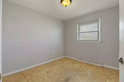 1735  Willow Rd, Racine, WI 53177 - Photo 15