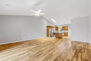 496 River Rd, Columbus, WI 53925 - Photo 7