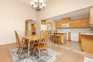 W220N7288 Coventry Meadows Ct, Lisbon, WI 53089 - Photo 17