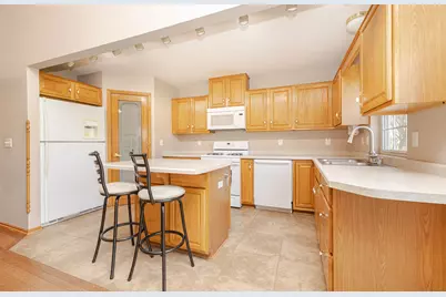 W220N7288  Coventry Meadows Ct, Lisbon, WI 53089 - Photo 19
