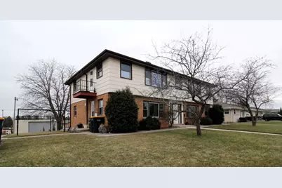 1211 S 5th Ave, West Bend, WI 53095 - Photo 15