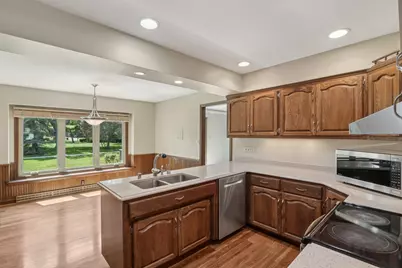 2  Redwood Ct, Racine, WI 53402 - Photo 15