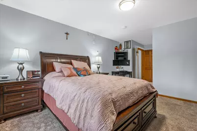 530 N Silverbrook Dr #131, West Bend, WI 53090 - Photo 15