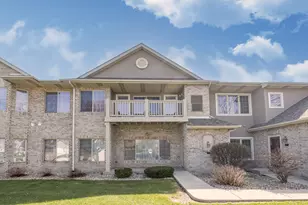 6615 Spring Hill Dr, Racine, WI 53406 - Photo 47