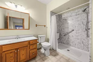 6615 Spring Hill Dr, Racine, WI 53406 - Photo 17