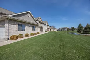 6615 Spring Hill Dr, Racine, WI 53406 - Photo 41