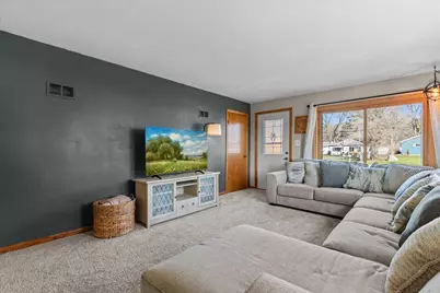 6741  Jansen Dr, Barton, WI 53090 - Photo 7