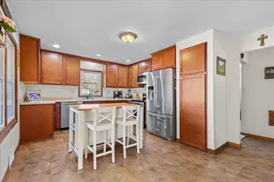 6741 Jansen Dr, Barton, WI 53090 - Photo 9