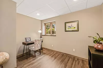 N72W23113  Waterbury Ct, Sussex, WI 53089 - Photo 11