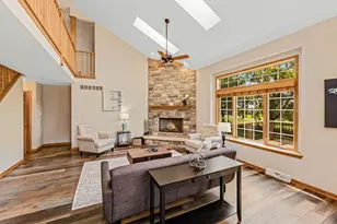 N72W23113 Waterbury Ct, Sussex, WI 53089 - Photo 5