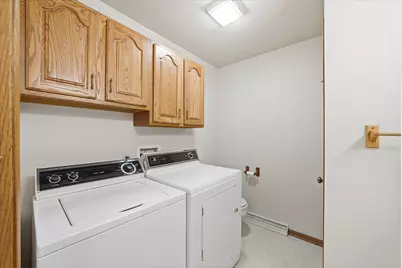 653  Minnesota Ave, Oostburg, WI 53070 - Photo 19