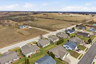 653 Minnesota Ave, Oostburg, WI 53070 - Photo 43