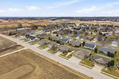 653  Minnesota Ave, Oostburg, WI 53070 - Photo 41