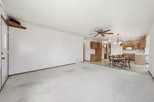 653 Minnesota Ave, Oostburg, WI 53070 - Photo 5