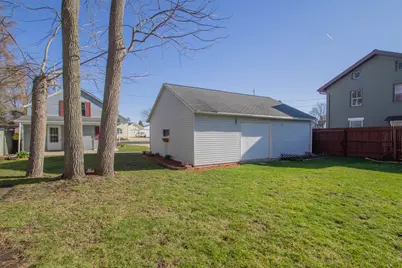 211  Lynn St, Watertown, WI 53098 - Photo 39