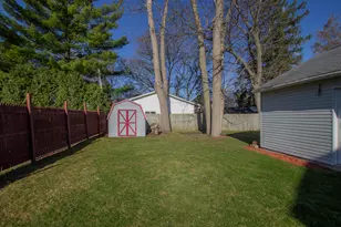 211 Lynn St, Watertown, WI 53098 - Photo 37