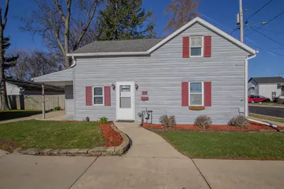 211  Lynn St, Watertown, WI 53098 - Photo 3