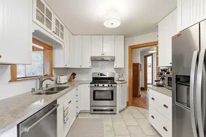 926  Sauganash Dr, Fontana, WI 53125 - Photo 15