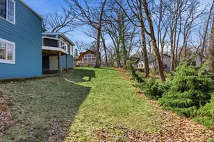 926 Sauganash Dr, Fontana, WI 53125 - Photo 37