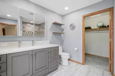 202  Stocks Dr, Delafield, WI 53018 - Photo 19