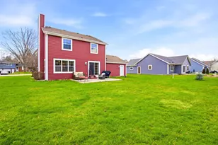 202 Stocks Dr, Delafield, WI 53018 - Photo 29