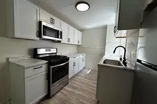 739 Villa St, Racine, WI 53403 - Photo 7