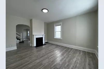 739  Villa St, Racine, WI 53403 - Photo 3