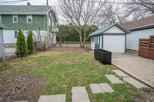 2323 E Falling Heath Pl, Milwaukee, WI 53207 - Photo 25