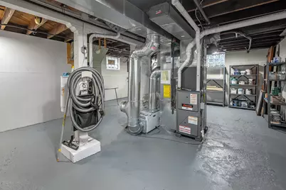 2323 E Falling Heath Pl, Milwaukee, WI 53207 - Photo 21