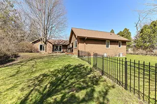 8801 Hart Dr, Racine, WI 53185 - Photo 37