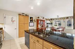 78 Woodfield Ct, Racine, WI 53402 - Photo 9