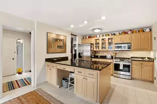 78 Woodfield Ct, Racine, WI 53402 - Photo 7