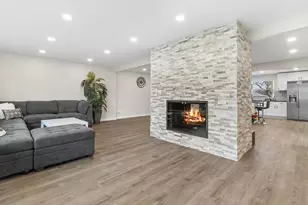 837 N Carter St, Genoa City, WI 53128 - Photo 19