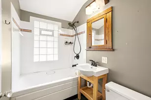 1602 S 75th St, West Allis, WI 53214 - Photo 19