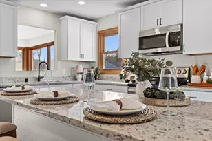 603 Meadowbrook Dr, West Bend, WI 53090 - Photo 15